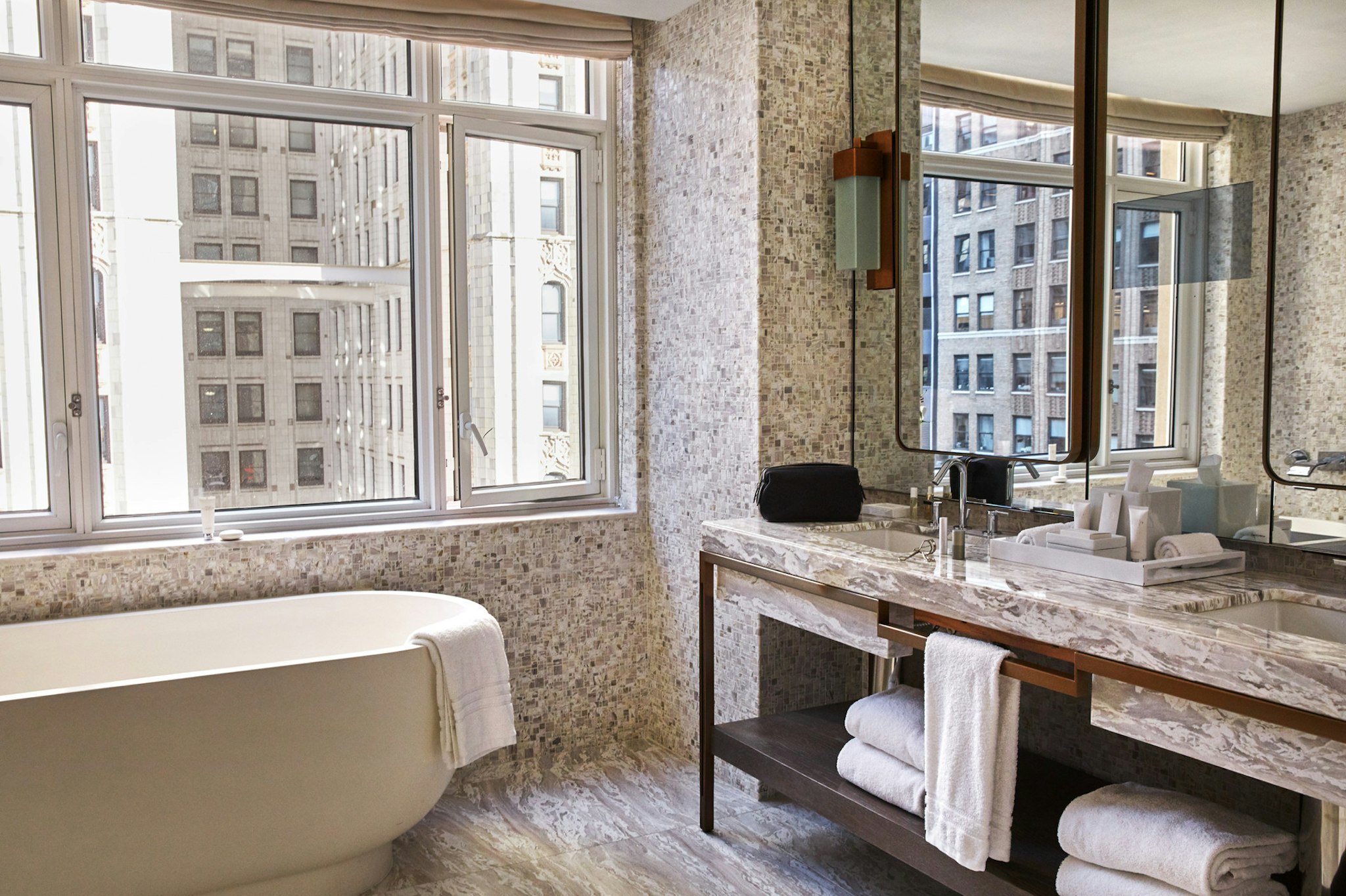 Liberty, Suite, King Bed, Accessible