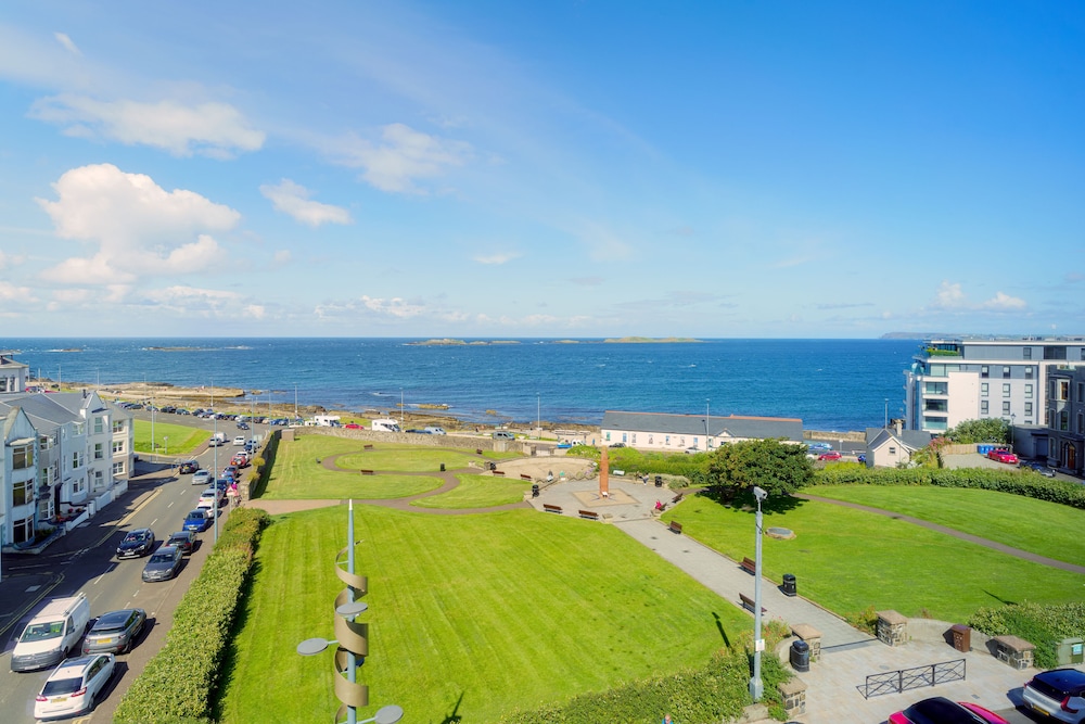 Portrush Atlantic Hotel 43/92