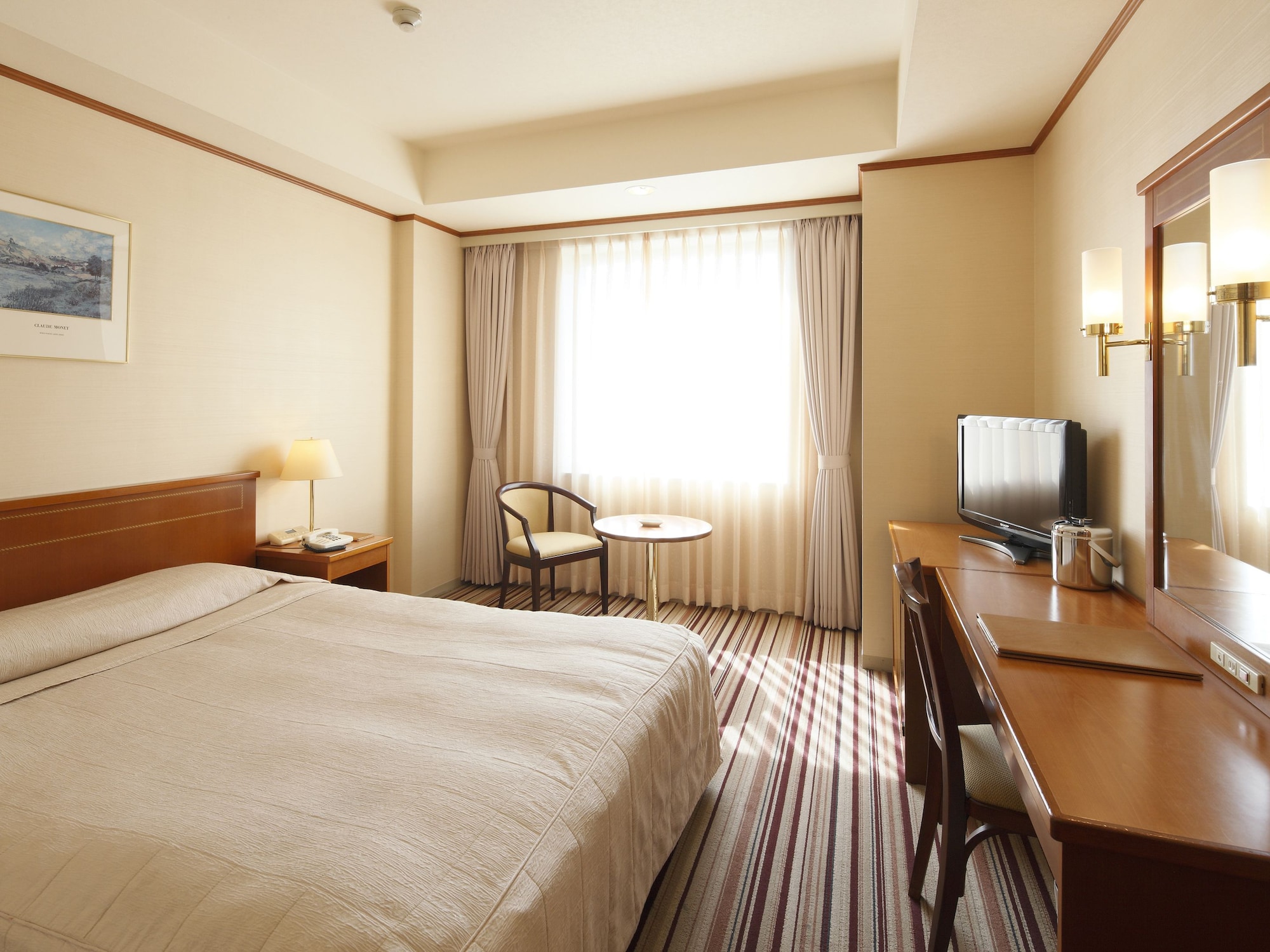 ROOM, DOUBLE BED