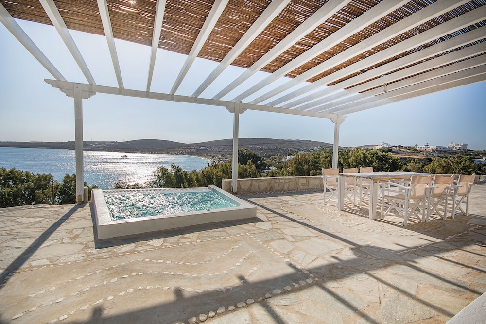 Krios Luxury Suites 22/50