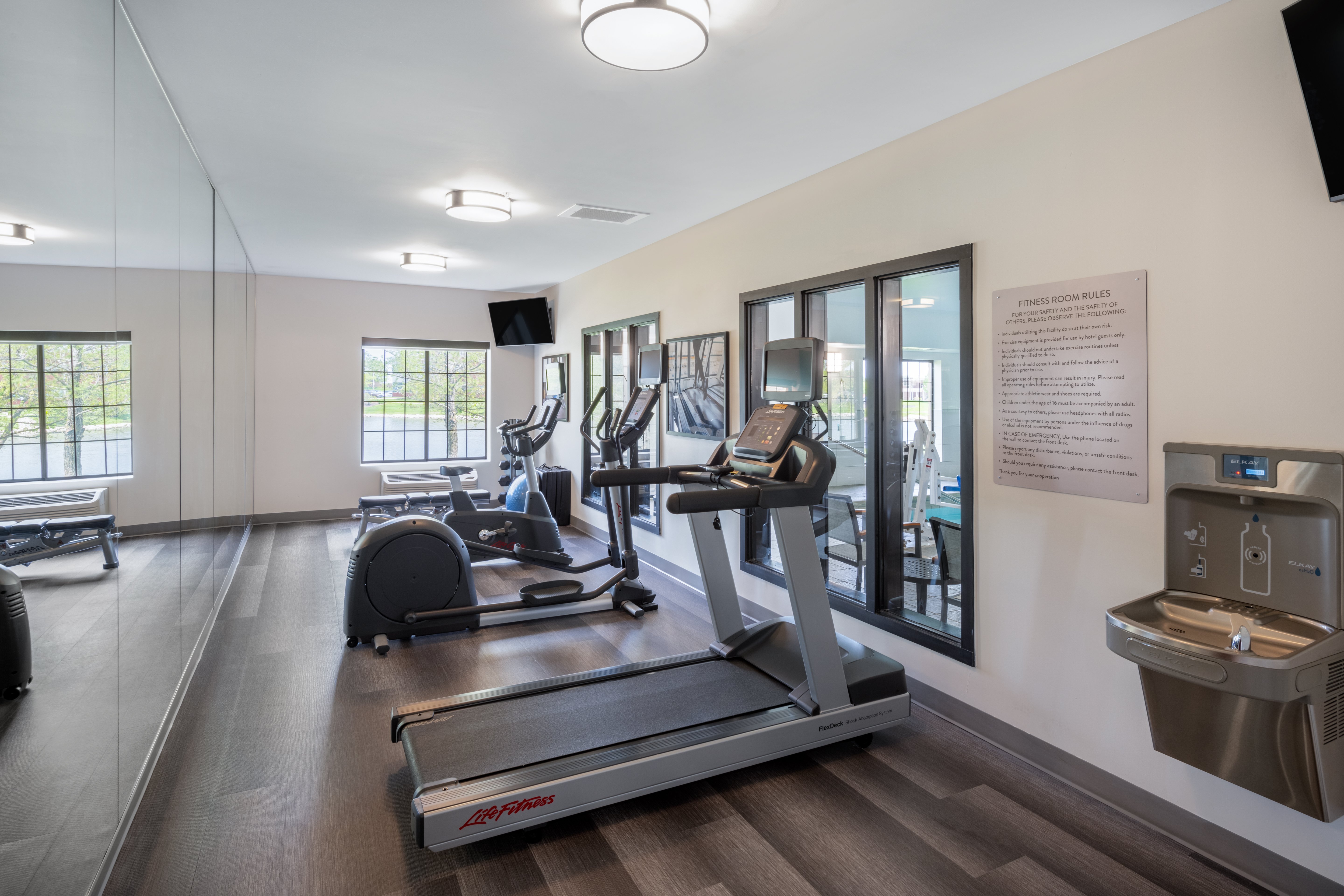 Staybridge Suites West Des Moines 42/76