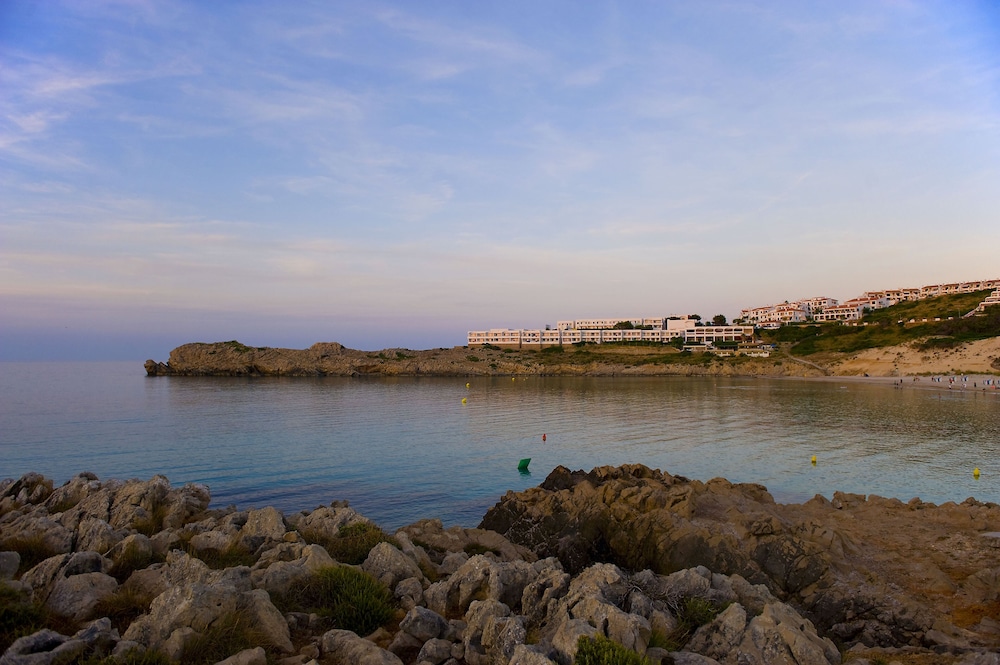 Beach Club Aparthotel 35/40