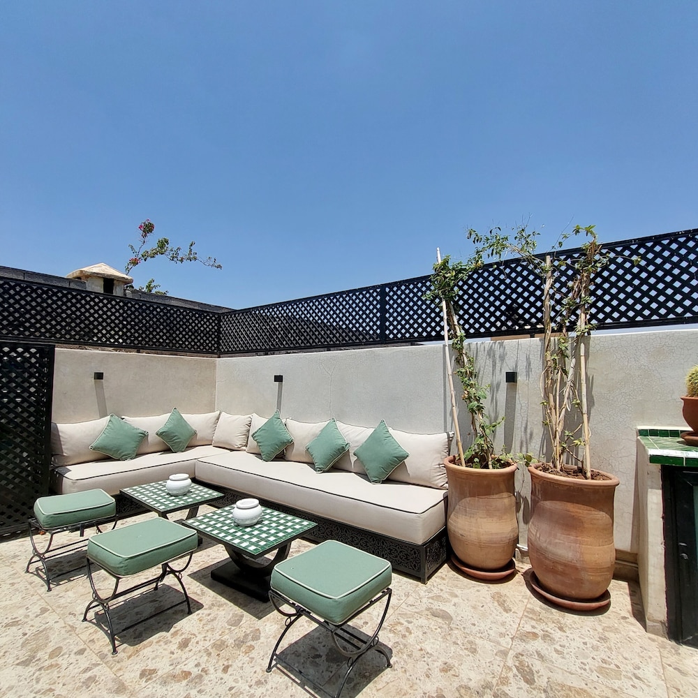 Riad L Etoile D Orient 69/75