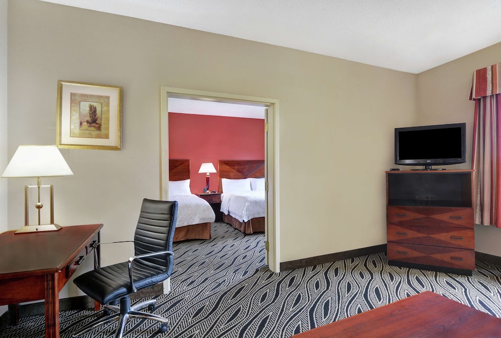 Hampton Inn Fayetteville 50/73