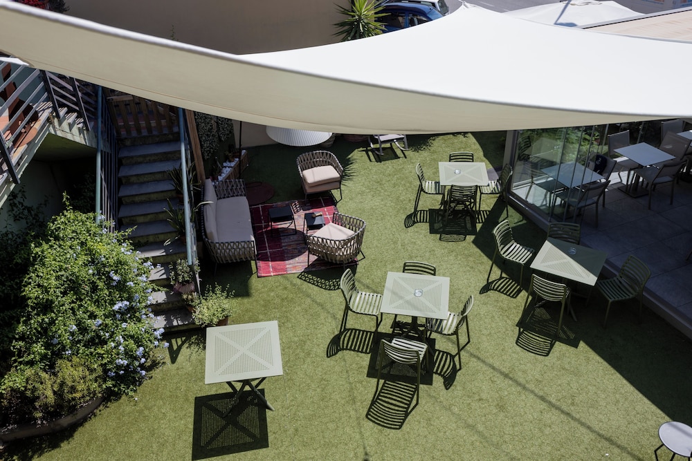 Hotel Bernardino 59/62