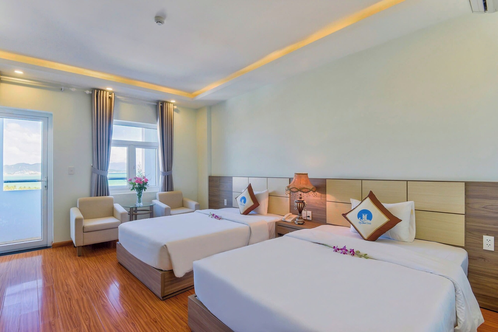 1 BEDROOM, PREMIER, DOUBLE OR TWIN BED, SEA VIEW