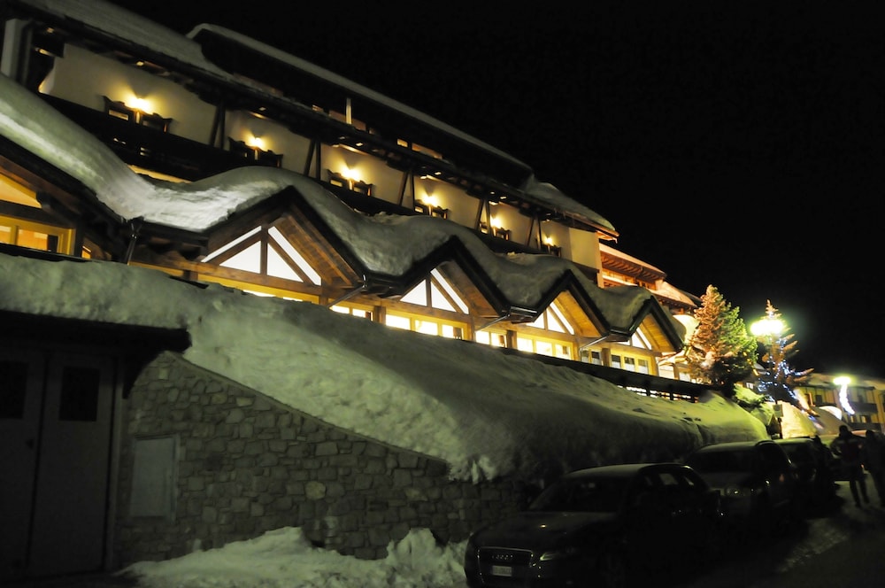 Sporting Hotel 1/50