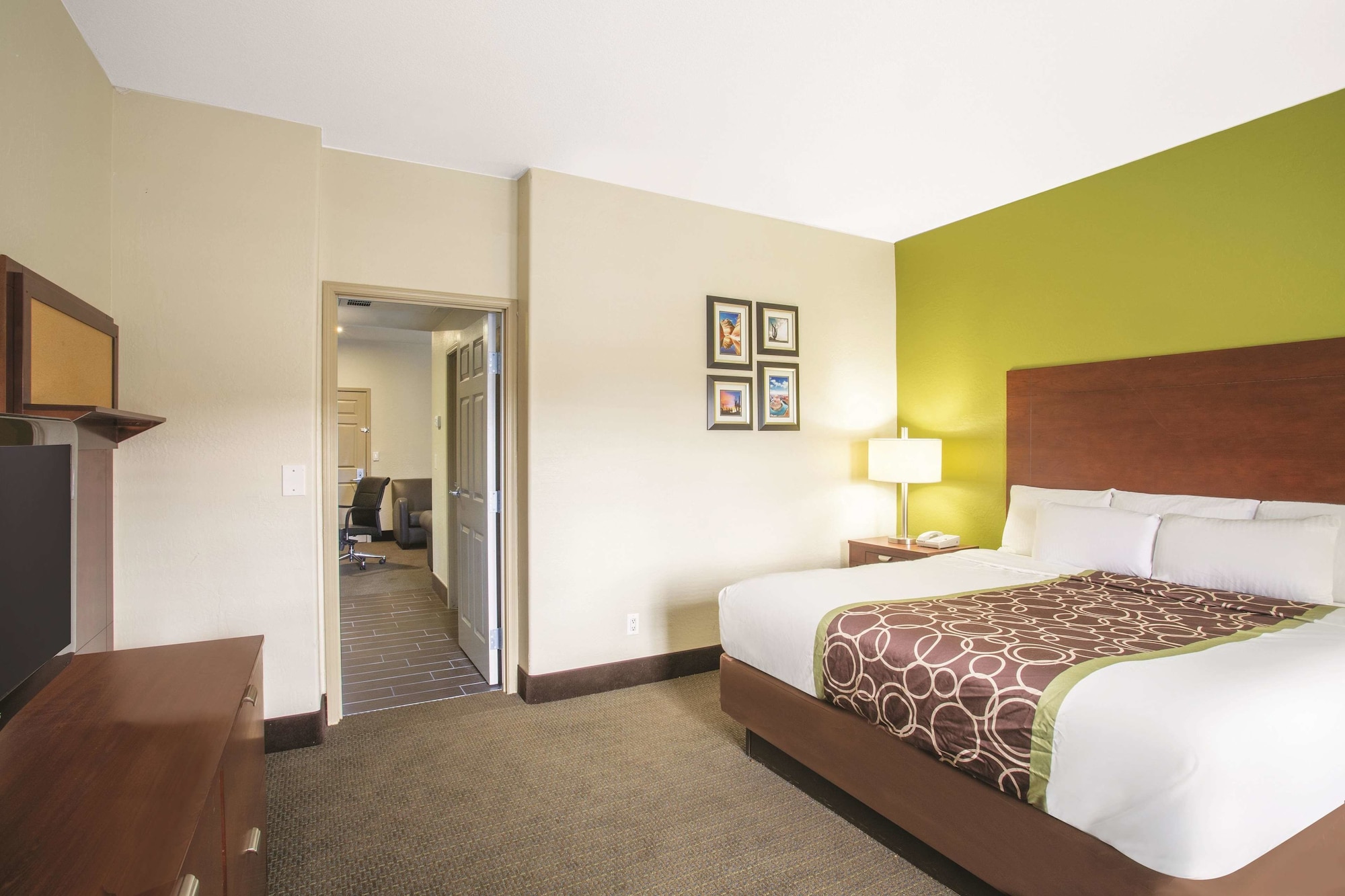 Suite, King Bed