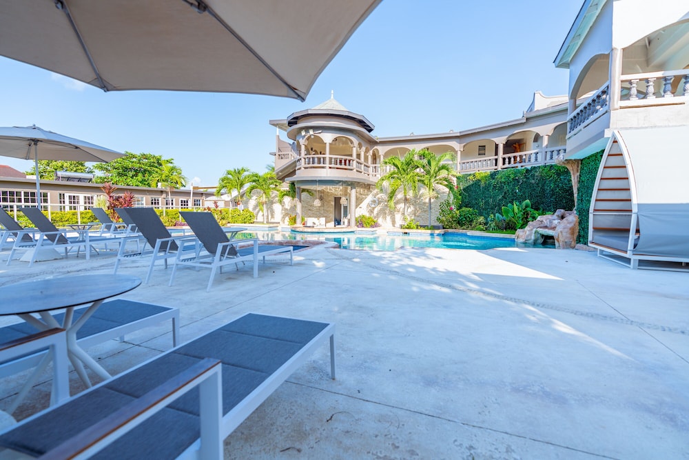 Travellers Beach Resort 52/61