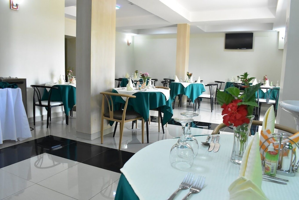 Silver Hotel 29/33