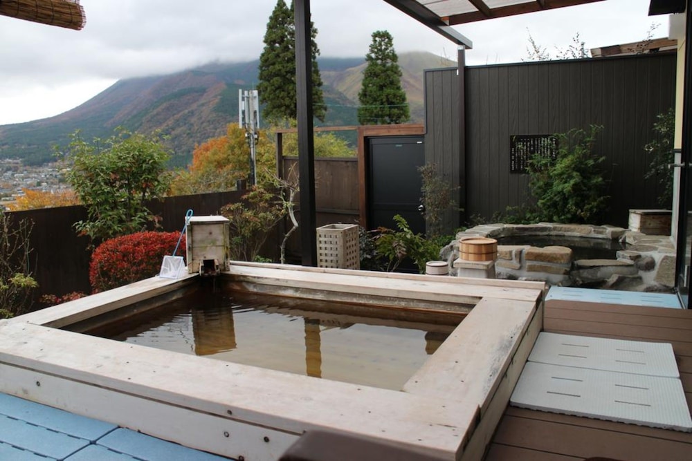 Yufuin Onsen Yufuin Sanso Waremoko 2/50