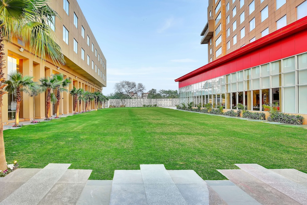 Radisson RED Chandigarh Mohali 71/75