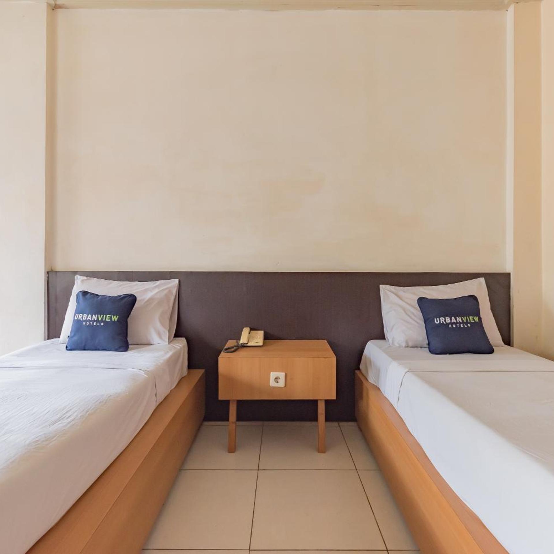 Crown Hotel Tasikmalaya 21/54