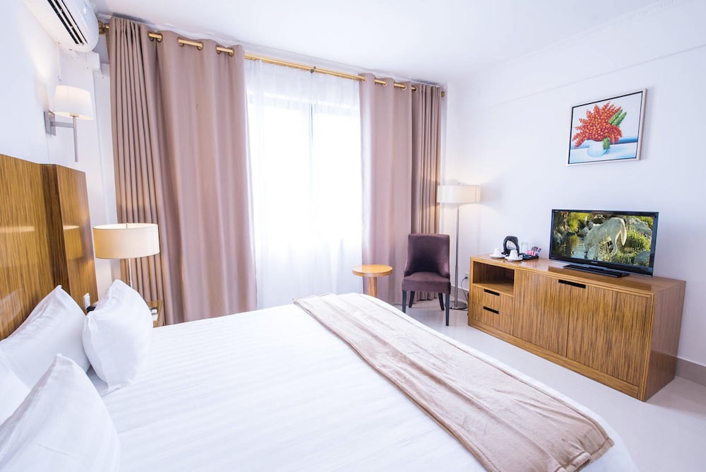 Deluxe, King Bed