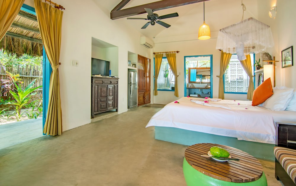 Ocean House 15/39