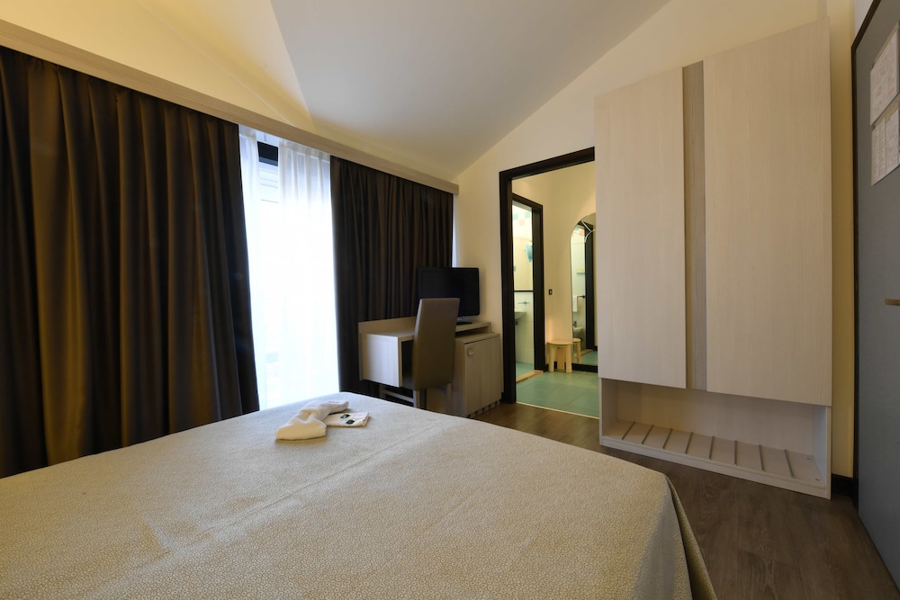 غرفة كومفورت اقتصادية بسريرين منفصلين، Hotel Europa Jesolo 2/5
