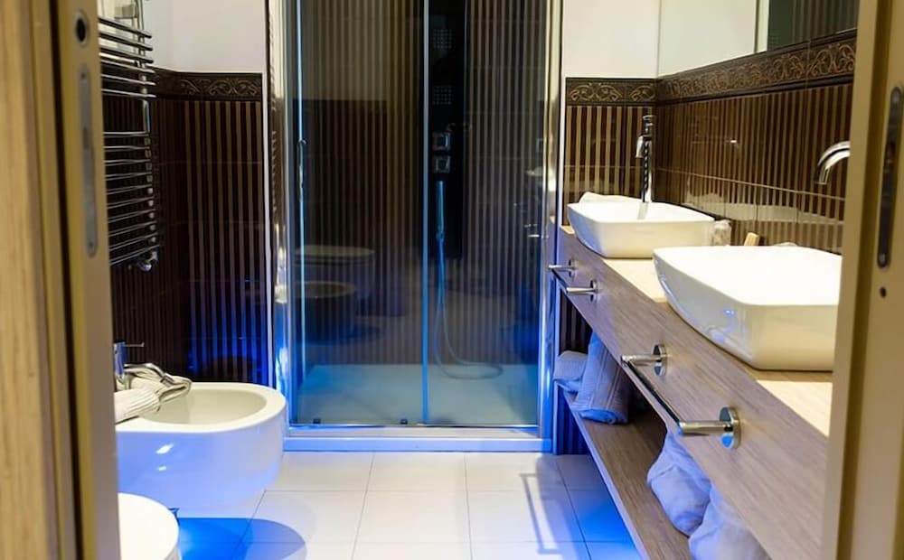 Relais Sans Soucis and Spa 63/65