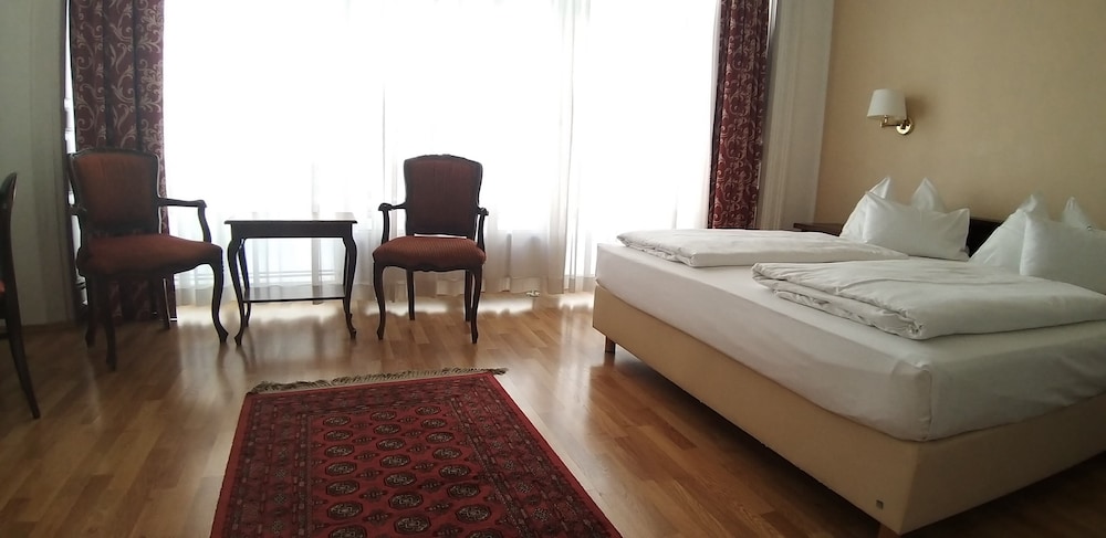 STANDARD, DOUBLE BED
