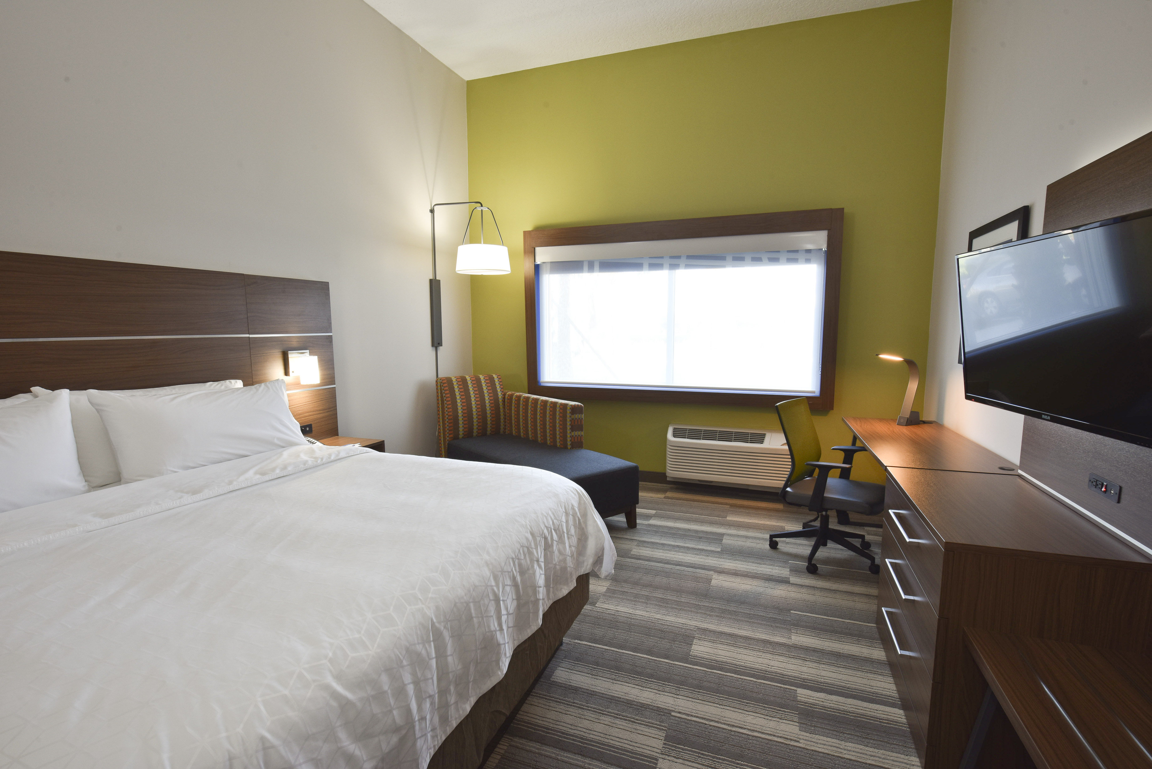 Leisure, King Bed