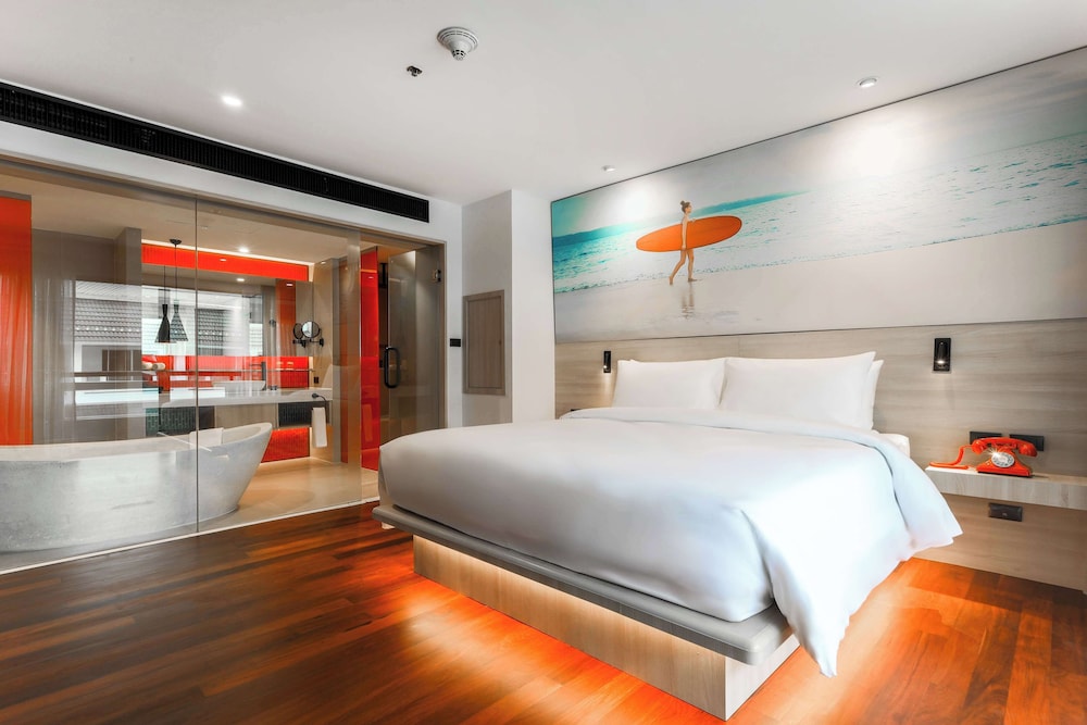 Radisson RED Phuket Patong Beach 11/48