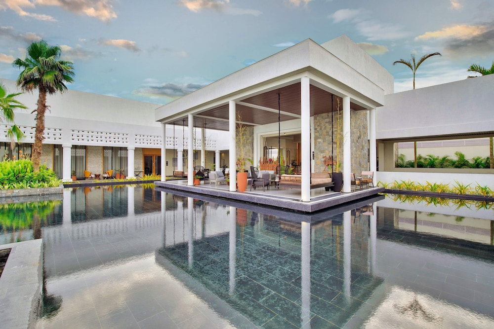 Pramod Lands End Resort, a member of Radisson Individuals 12/65