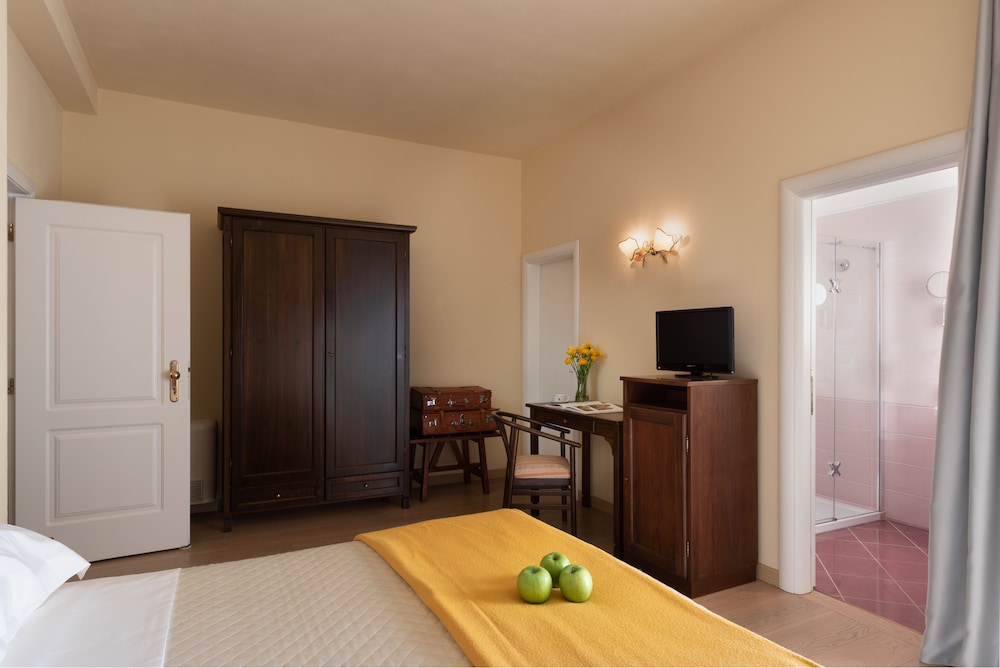 Hotel Corsignano 47/72