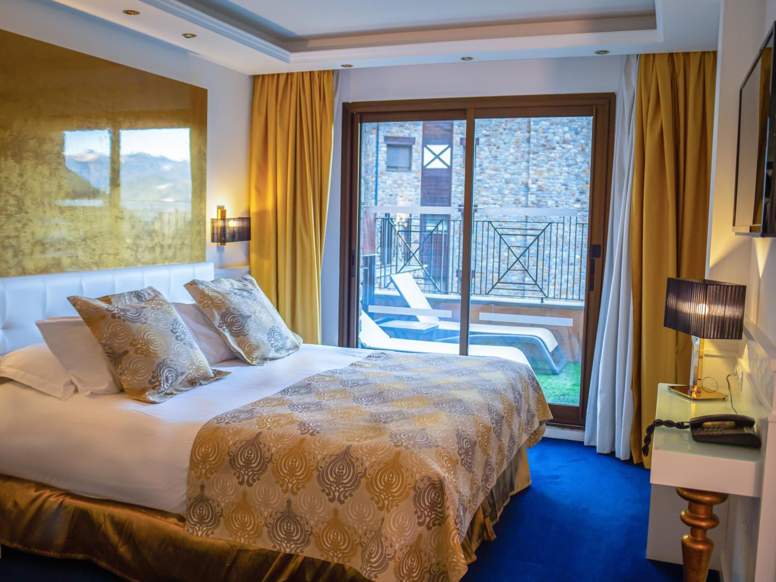Suite, Sofa, Terrace