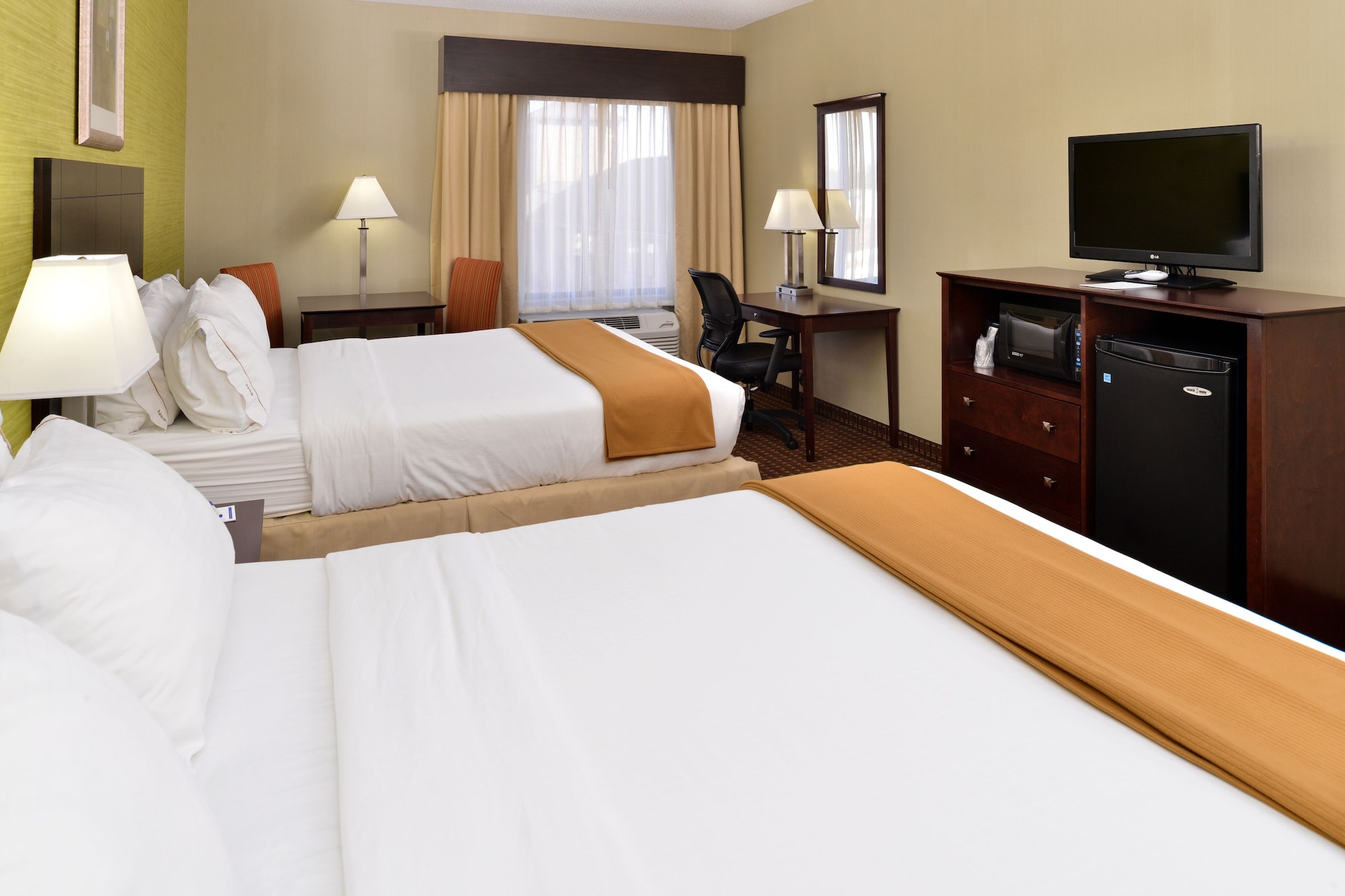 STANDARD, 2 QUEEN BEDS, ACCESSIBLE