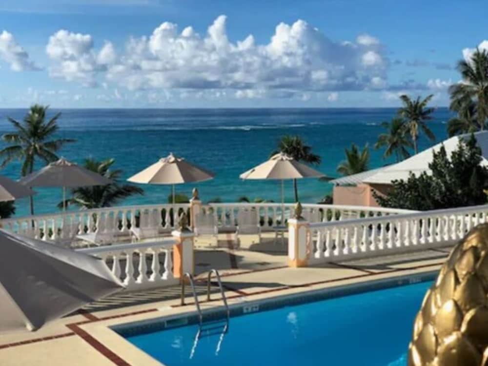 Coco Reef Bermuda 10/62