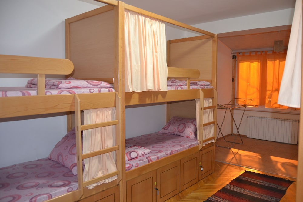 Hostel Valentin 2 21/32