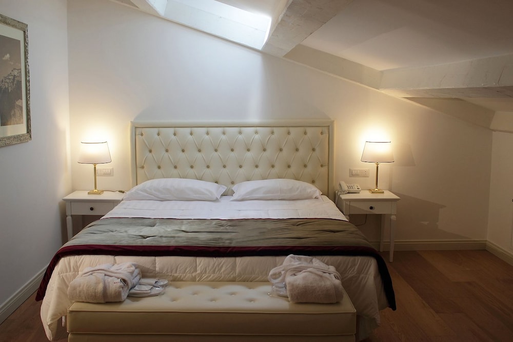 Relais Paradiso Perugia 18/72