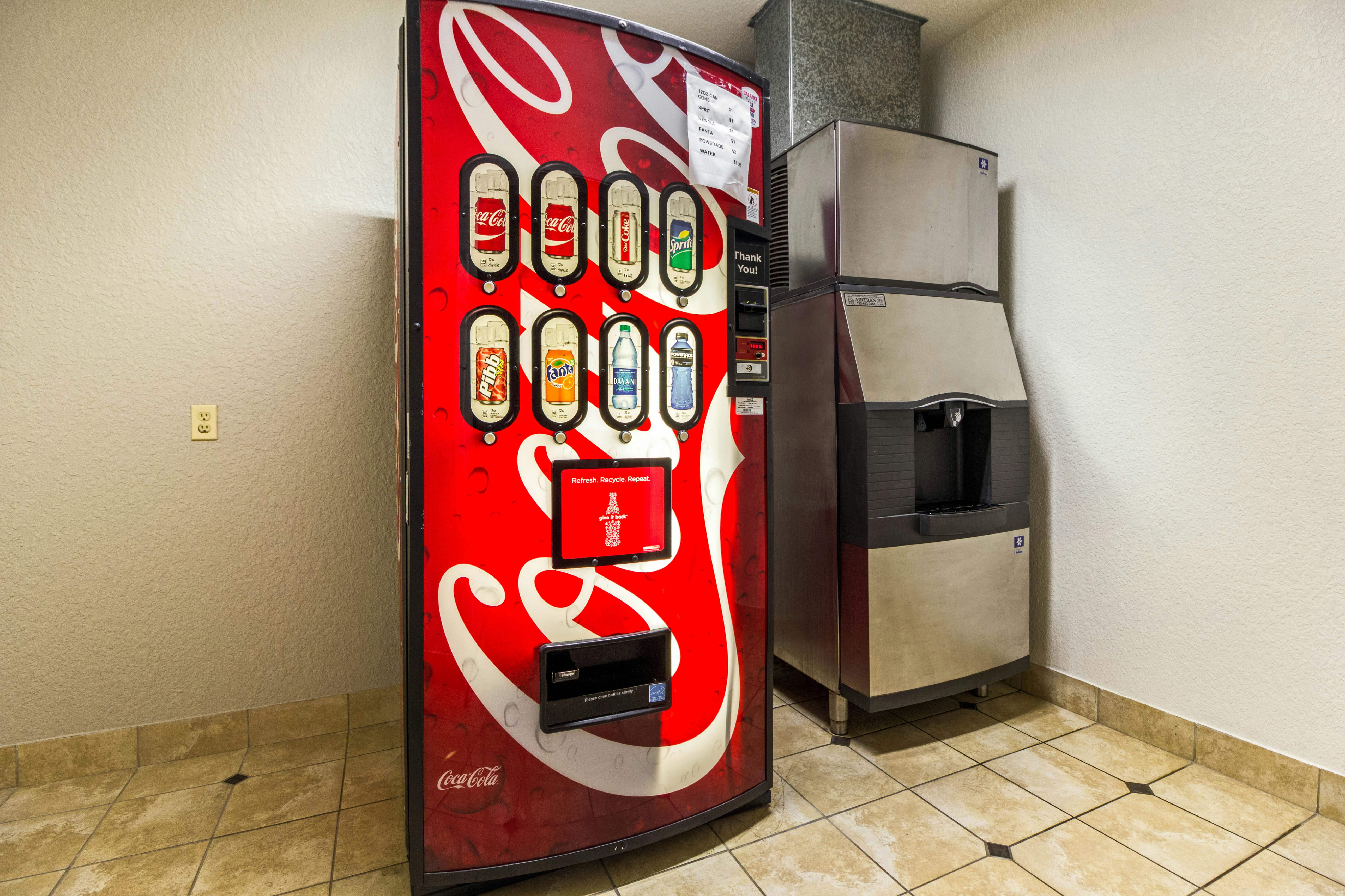 Scottish Inn Suites Baytown 20/32