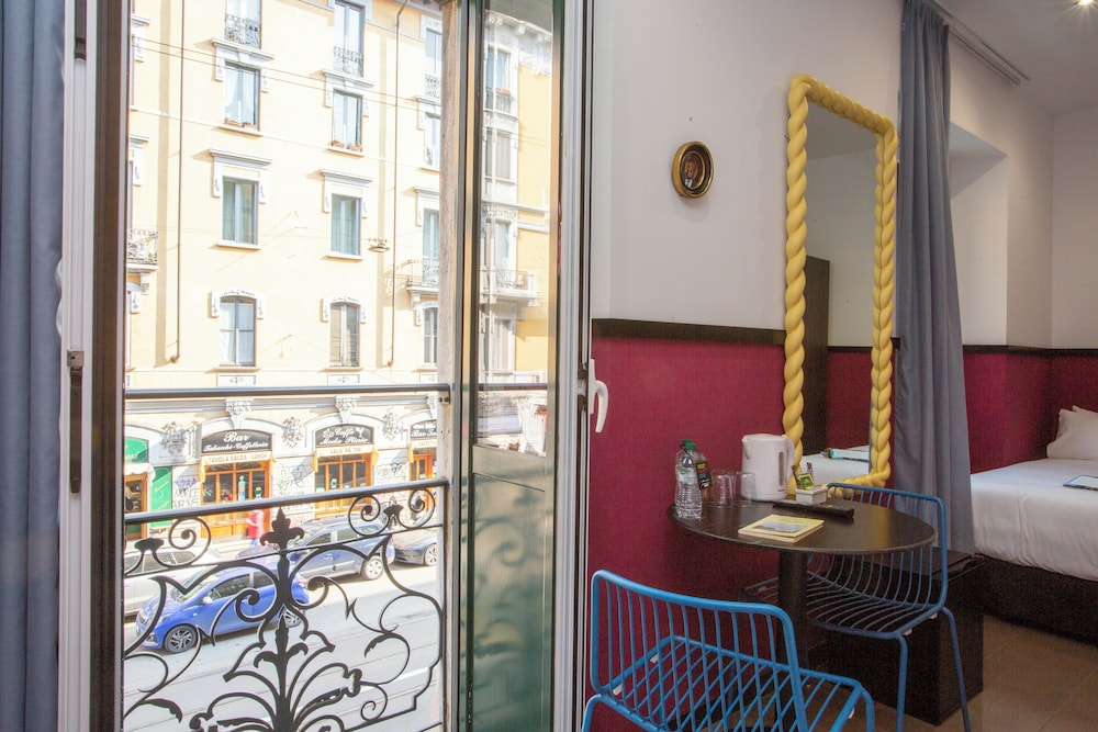 Demidoff Hotel 26/46