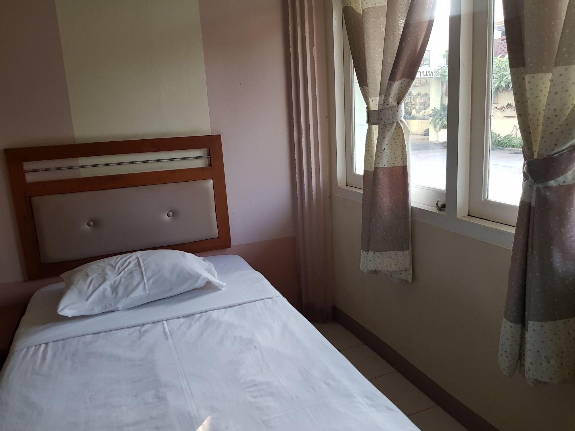 STANDARD, TWIN BEDS