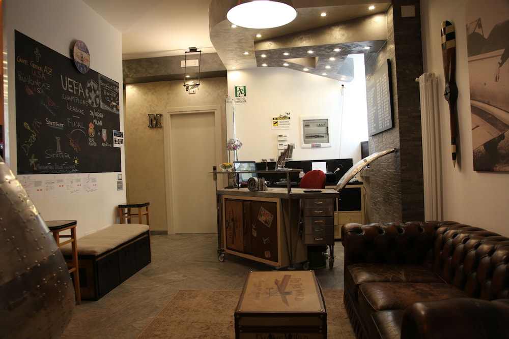 Atmos Luxe Navigli Hostel & Rooms 3/47