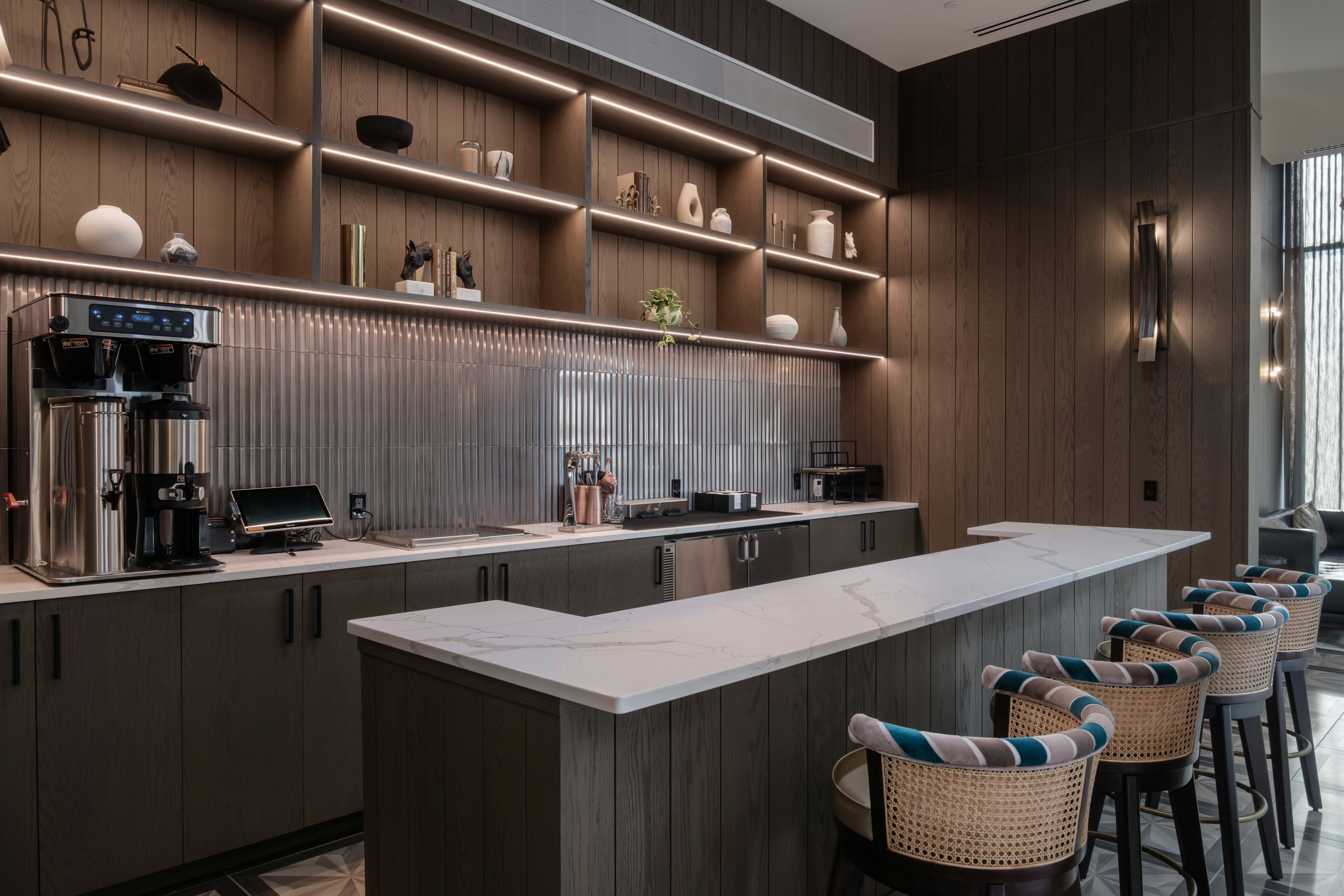 Hotel Bourre Bonne Louisville, Curio Collection by Hilton 48/56