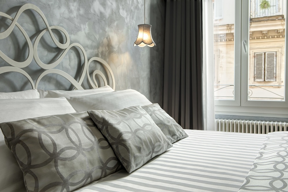 Relais de L Opera 65/72