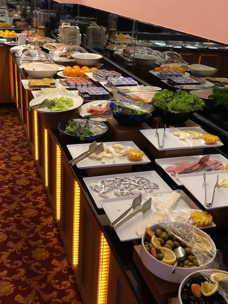 Hotel Capital 5/11