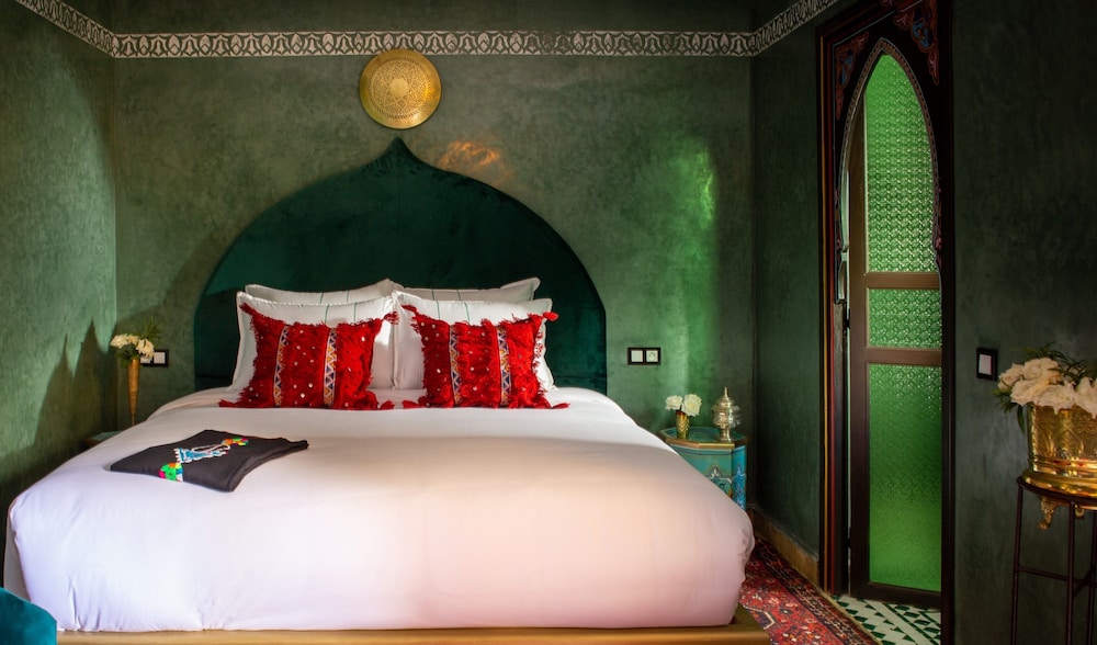 Comfort, King Bed