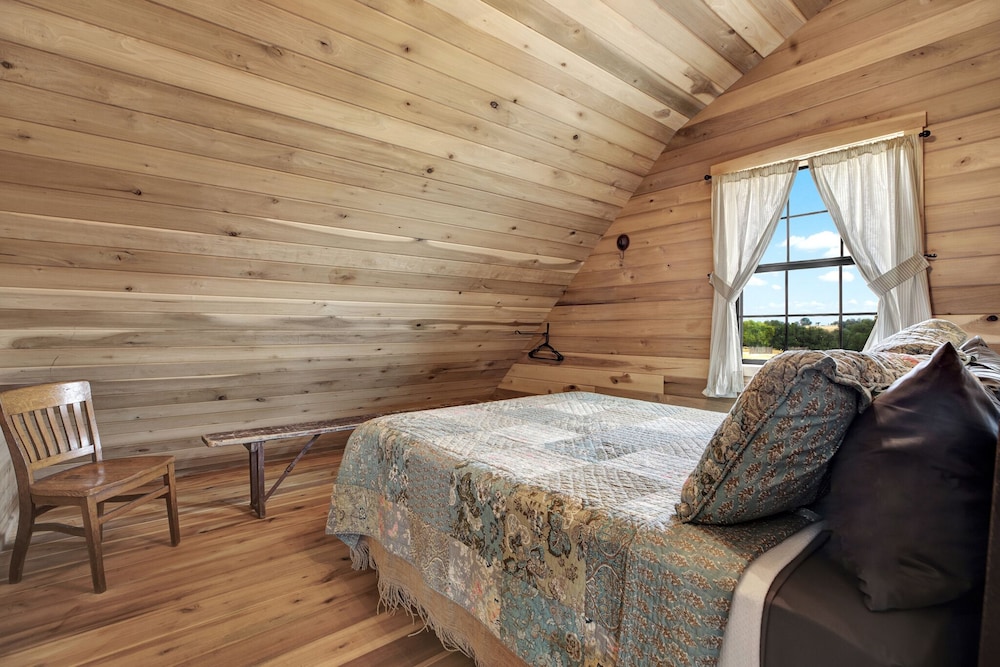 TimberRose B&B 12/50