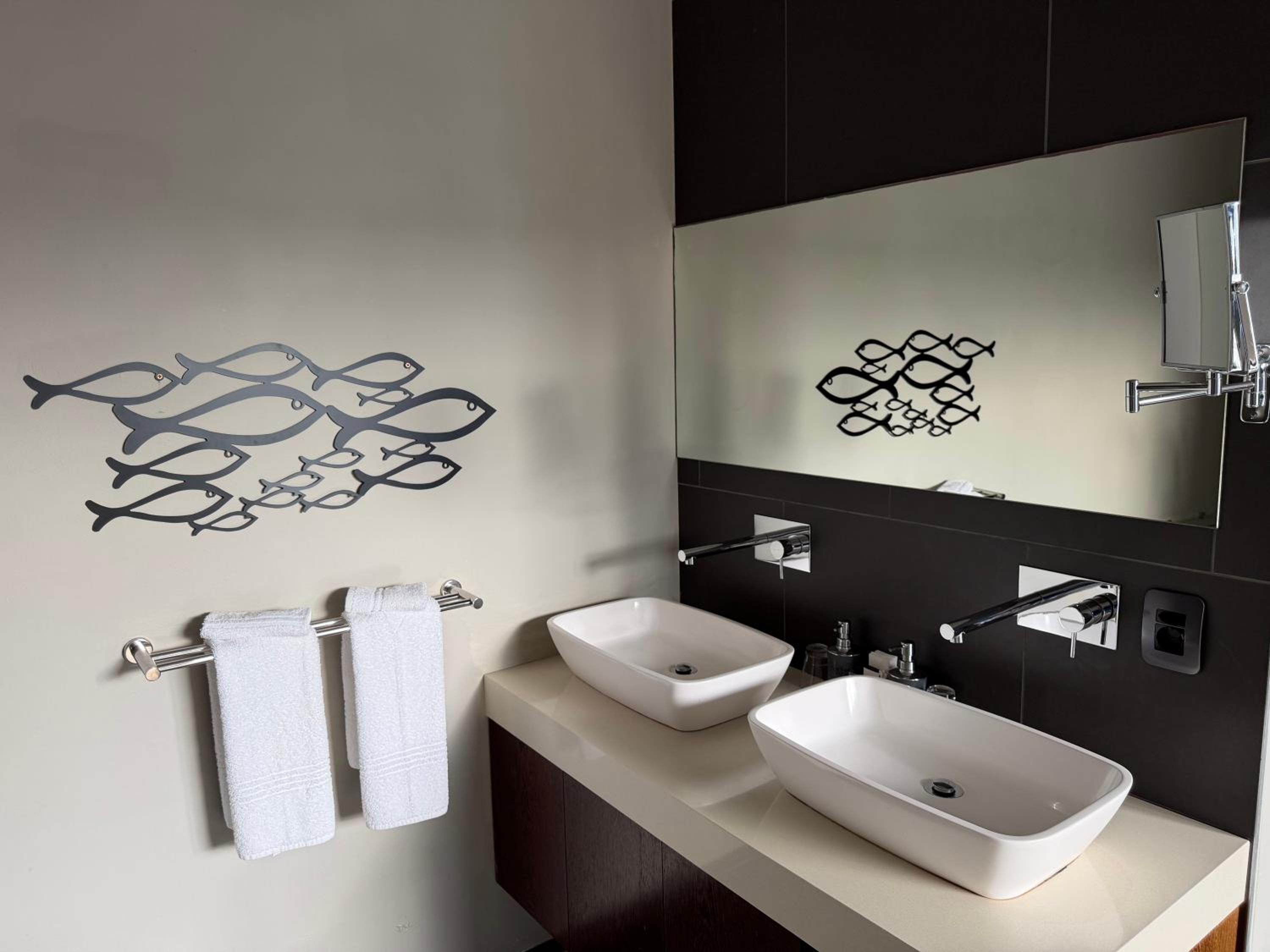 The Ocean View 33/35