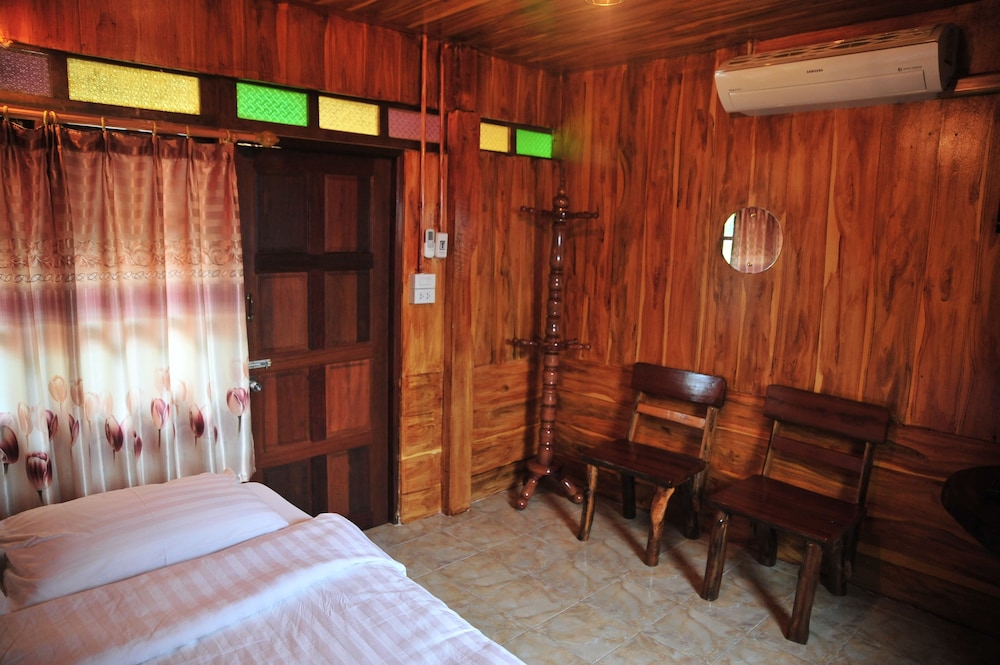Athithara Homestay 36/68
