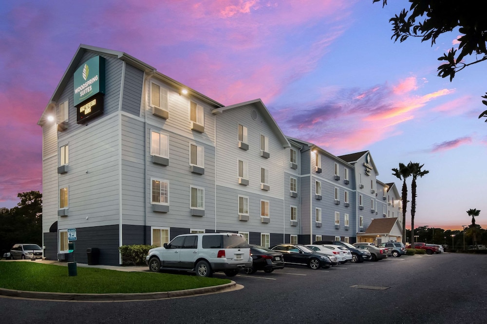 WoodSpring Suites Jacksonville East 295 Cruise Port photo4