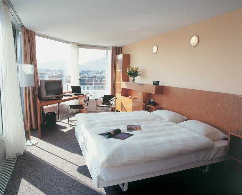 STANDARD, DOUBLE OR TWIN BED
