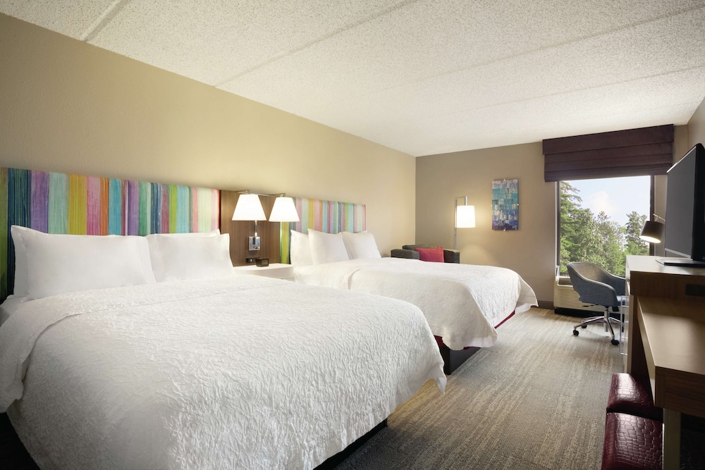 STUDIO, 2 QUEEN BEDS, ACCESSIBLE