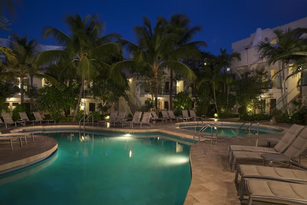 Santa Maria Suites 9/78