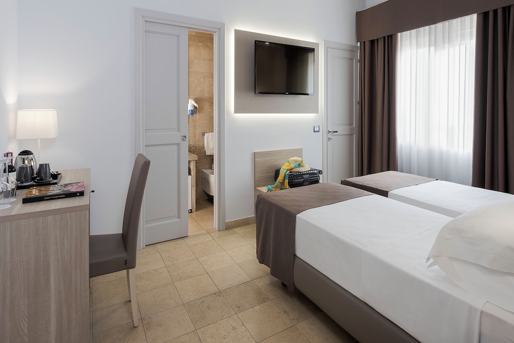 Netum Hotel 10/50