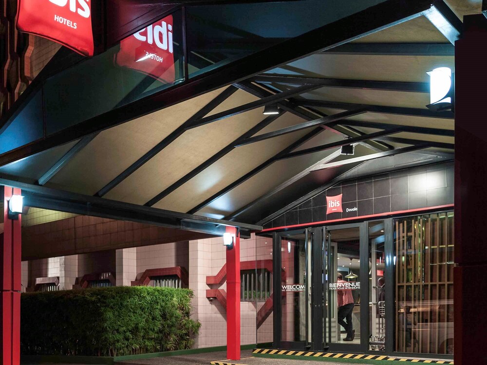 ibis Douala 37/65