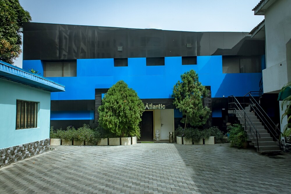 Atlantic Hotel And Spa 19/21