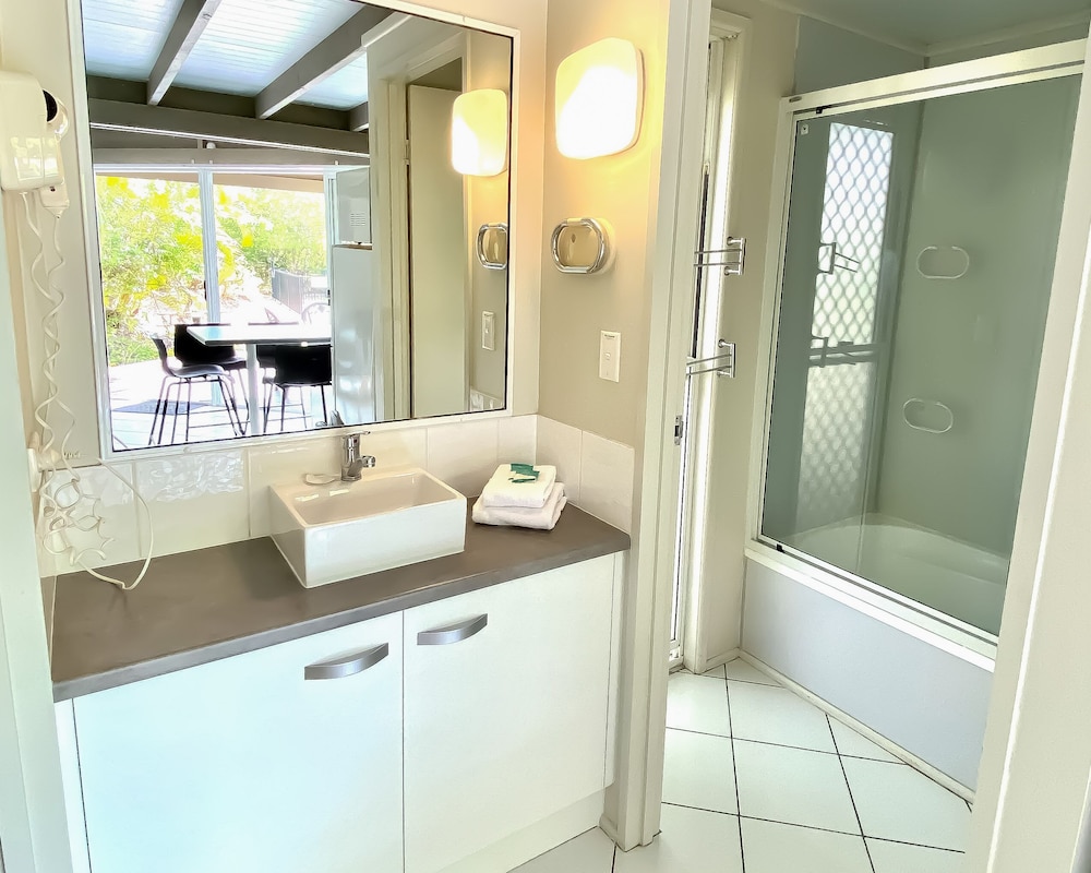 Kellys Beach Resort 48/49